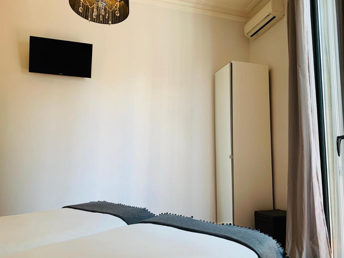 Camera Doppia con Letti Singoli con Bagno Privato Esterno